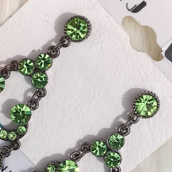 Boho Earrings Green Rhinestone Dressy Drop Dangles Dark Antique Silvertone Med - Picture 3 of 4